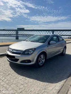 Opel Astra GTC 1.3 CDTI