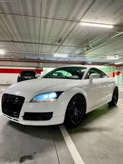 Audi TT QUATTRO