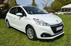 Peugeot 208 Affaire Premium Pack 1.5 BlueHDI 100cv, Carnet d'entretien, Garantie 10ans ou 240000kms, 1ère Main, TVA récupérable – 6660 HT – 7990 TTC