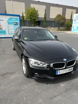 BMW Serie 3 318d Essential Edition