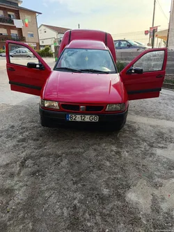 Seat Inca Em estado nova