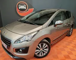 Peugeot 3008 1.6 HDI 115 STYLE