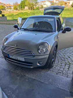 MINI Cooper Cooper D