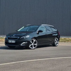 Peugeot 308 SW II 2.0 BlueHDi - 150ch – GPS – Toit panoramique – Sièges chauffant
