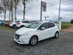 Peugeot 208 1.2vti "Edition ENVY"