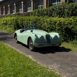 Jaguar XK120 SE - OTS - Pastel Green