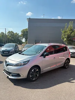 RENAULT SCÉNIC 3 dCi 110ch Bose Edition EDC 7PL