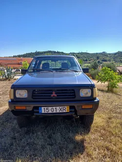 Mitsubishi L200 (K34tjutjlu6)