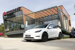 Tesla Model Y Long Range Tração Integral