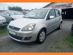 Ford Fiesta V restylée 1.25i 16v 75cv Senso 147 000 kms