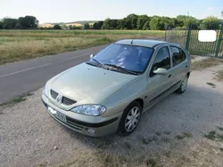 Rlt megane 1.6 16v 110 ch 2002 (1er main)
