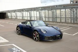 Porsche 911 992 Carrera 4S Cabriolet - LIFT Sièg vent/chauff Roues ar directrices Bose Acc - 40k options LOA ok
