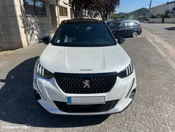 Peugeot 2008 PureTech 130 EAT8 GT