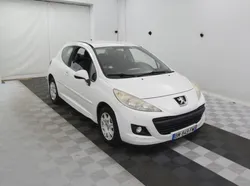 Peugeot 207 1.4 75 URBAN 3P