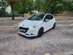 Peugeot 208 GTI 200 THP