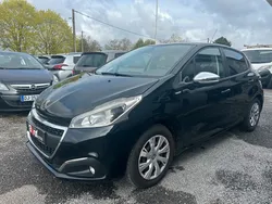 Peugeot 208 1.2 puretch 82 ch urban