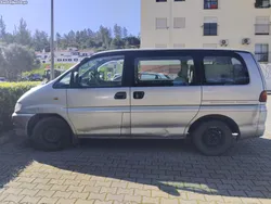 Mitsubishi Space Gear .