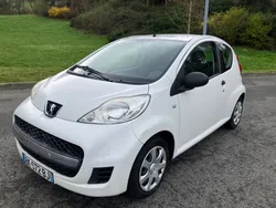 PEUGEOT 107 1.0 i 68 CV BLUE LION 1ERE MAIN