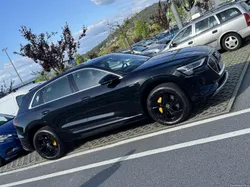 Audi e-tron S line
