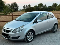 Opel Corsa D 1.2 Car Play