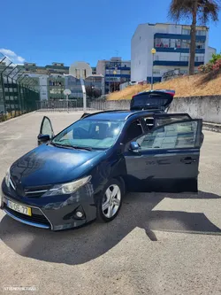 Toyota Auris Touring Sports 1.4 D-4D Com+P.Sport