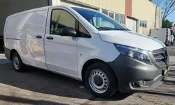 Mercedes-Benz Vito long 114 cdi 136ch bva first rwd camera de recule/tablette tactile/carplay/Bluetooth tva récupérable prix: 15.825 HT soit 18.990 ttc garantie 12 mois possibilité 24/36 mois