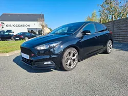 Ford Focus 2.0L EcoBoost 250cv ST 5p BVM6 - Très bon état/Sièges RECARO/Carnet d'entretien OK -