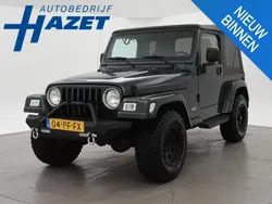Jeep Wrangler Sahara 4.0i | 177 ch BVM Capote souple Attelage Pneus BFGoodrich All-Terrain Blueto...