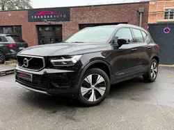 VOLVO XC40 T3 163 ch Geartronic 8 Momentum + Attelage / Entretien Volvo