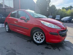 Peugeot 207 1.4 URBAN 5P