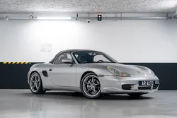 Porsche Boxster 986 3.2 266 CH 550 Spyder - Série Limitée 1953 exemplaires - Bose - Cuir Cocoa - Entretien complet - Embrayage récent