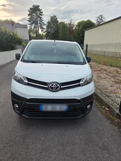 Toyota proace pro 9 places
