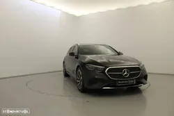 Mercedes-Benz E 300 Standard