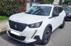 Peugeot 2008 1.5 BlueHDi Allure EAT8