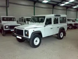LAND ROVER Defender 110 SW E