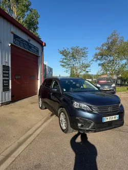 PEUGEOT 5008 1.6 HDI 120CV 7 places