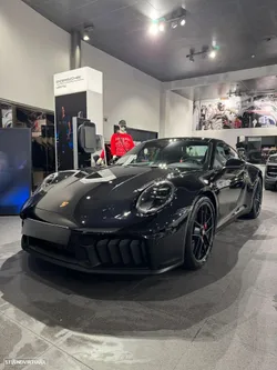 Porsche 911 (992)