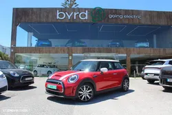MINI 3 Portas Cooper SE Camden Edition