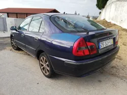 Mitsubishi Carisma 1.9 turbo diesel ar condicionado