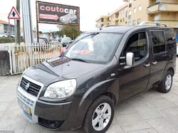 Fiat Doblo DIESEL  5 Lugares  ( Viatura  Nacional  )