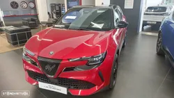 Alfa Romeo Junior 1.2 Ti Q4 eDCT6