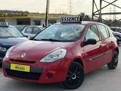 Renault Clio III 5 Portes Phase 2 1.2 i 16V eco2 75cv Crit’Air 1 Très Bon État