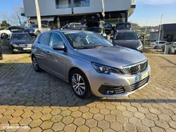 Peugeot 308 1.2 PureTech Allure EAT8