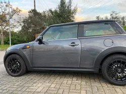 MINI Cooper D 1.6