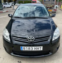 TOYOTA Auris 90D Active