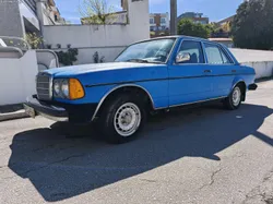 Mercedes-Benz 240 Americana