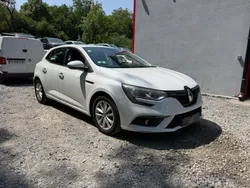 Renault Mégane III (K95) 1.5 dCi 110ch Zen EDC Euro6 2015