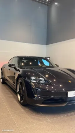 Porsche Taycan 4S