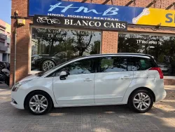 PEUGEOT 5008 2.0HDI FAP Allure Aut. 160