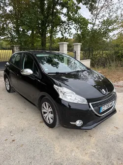 PEUGEOT 208 1.6 HDI 92cv